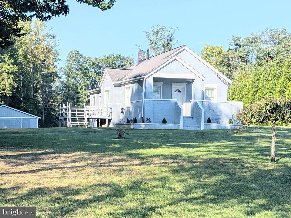 1st image of 71 Bells Hill Rd