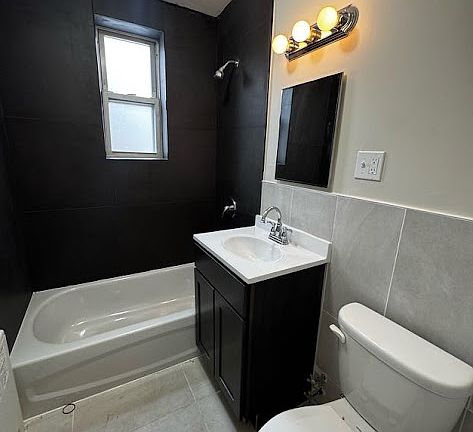 3rd image of 103 Chancellor Ave #B28