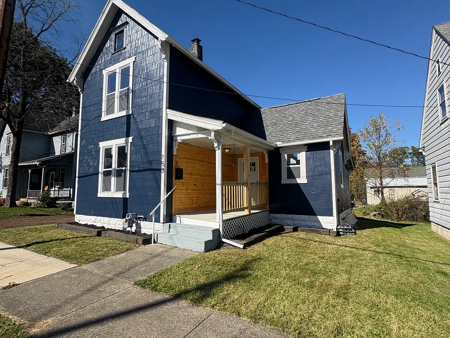 3 bed, 1350 sqft, $1,385 — Photo 1