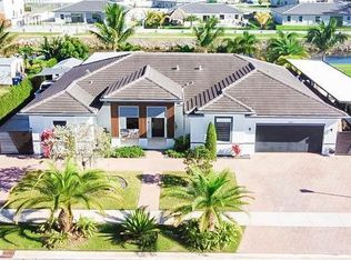 13541 SW 189th St, Miami, FL 33177