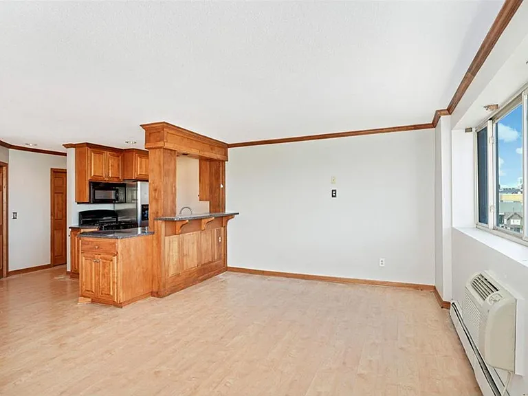 3120 Hennepin Ave S #301 — Photo 19