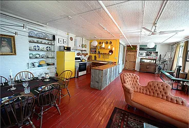 Rented by Level Group