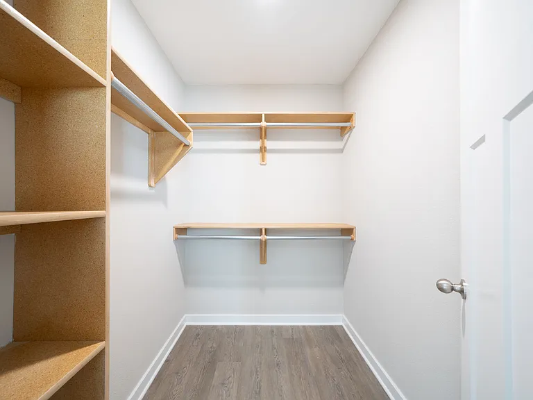 16902 W Lawson St — Photo 15