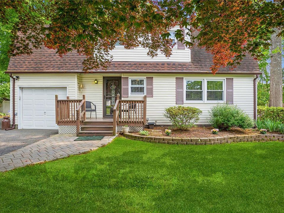 1st image of 22 Hollingwood Drive