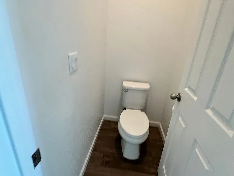 1620 W Porter Ave — Photo 11
