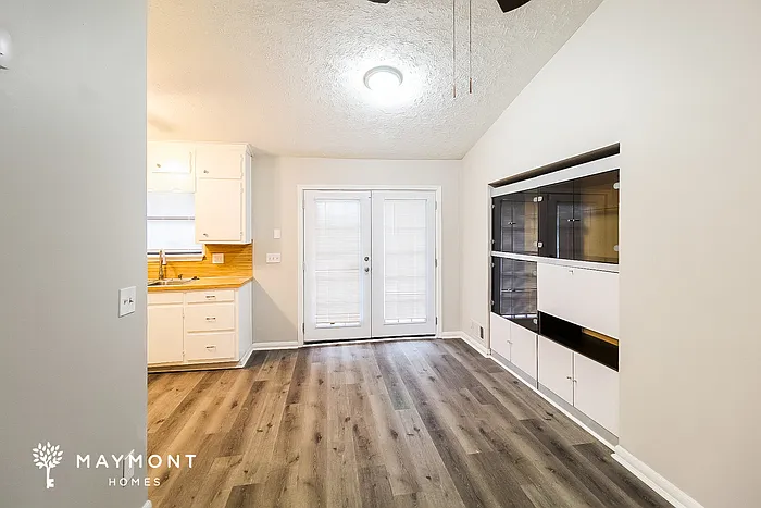 3975 Tanglewood Rd — Photo 7