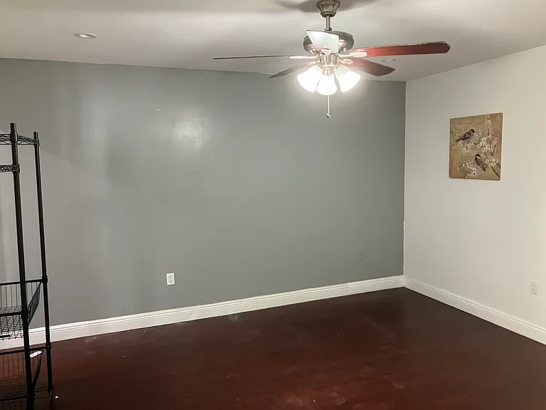4060 N Hills Dr #31 — Photo 8