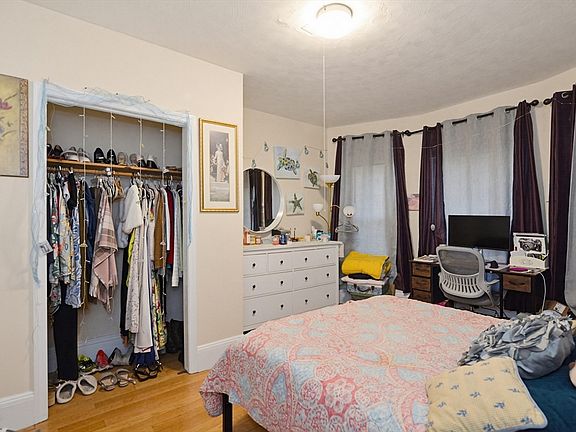 4th image of 38 Oberlin St