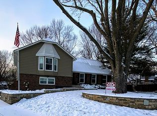 817 NW 17th St, Blue Springs, MO 64015