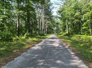 5 Carter Hollow Rd, Linden, TN 37096