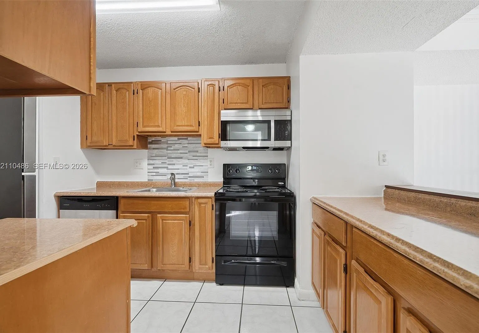 Carmel Lakes Condo No 9 — Photo 4