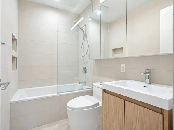 132 Waverly Avenue 4A image 9 of 9