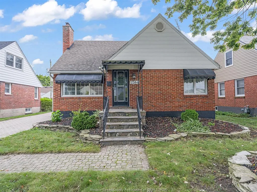 3 bed, $2,650 — Photo 2