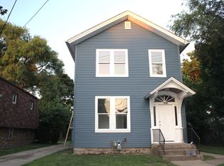 216 5th St, Aurora, IL 60505