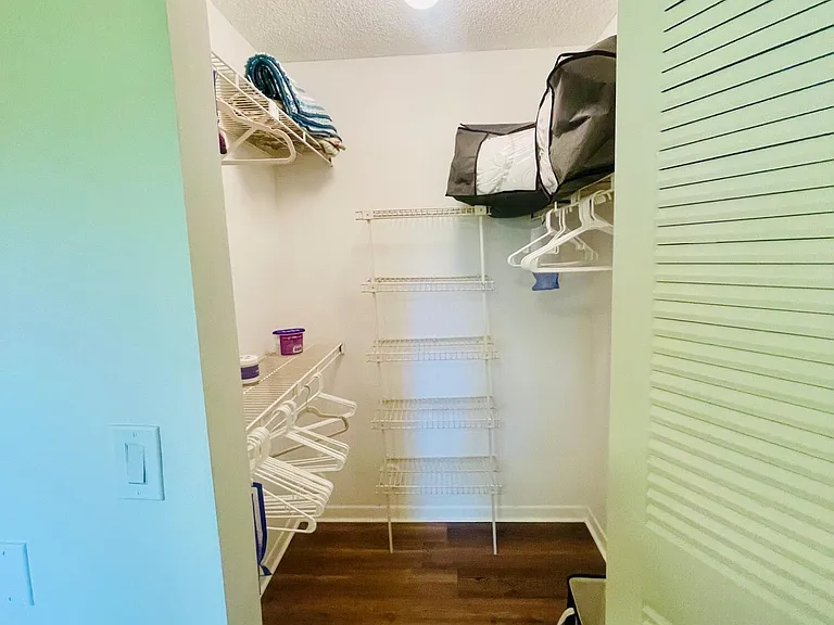 7286 Huntington Ln #105 — Photo 23