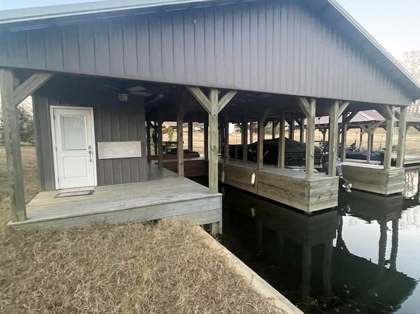 145 Oak Ln, Chatham, LA 71226