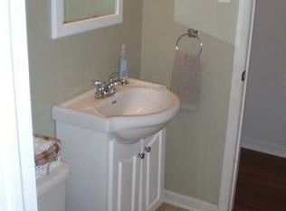 16 Paradise Dr, Savannah, GA 31406