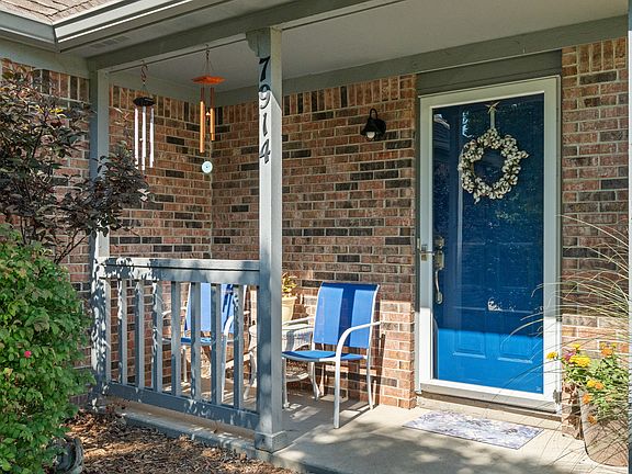 5th image of 7914 Stonebranch South Dr