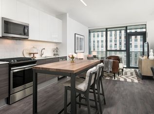Hubbard 221, Chicago, IL 60654