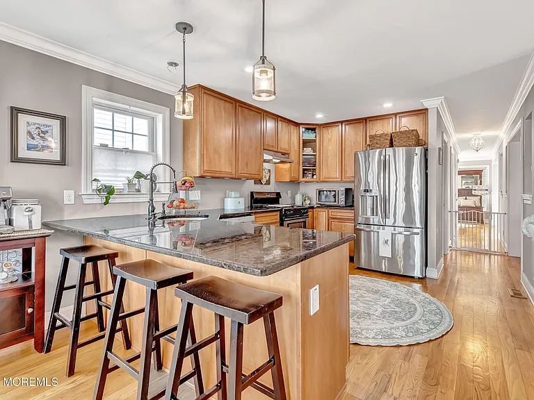 1814 Briarwood Ter — Photo 10