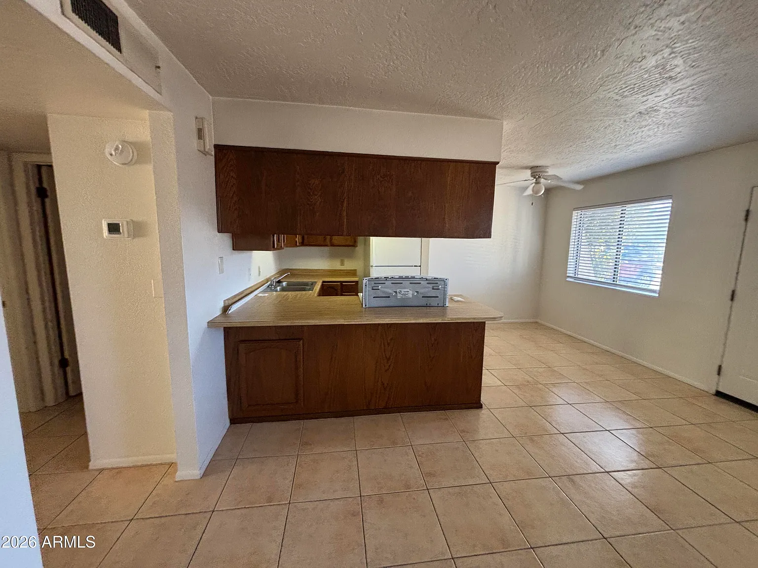 2 bed, 1.0 bath, 745 sqft, $1,395 — Photo 3