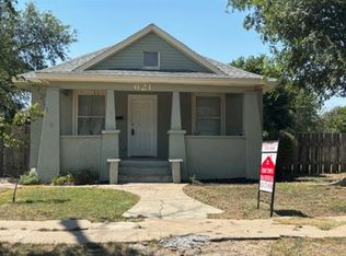 621 N 12th St, Garden City, KS 67846
