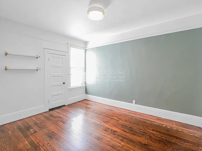 1353 Minna St — Photo 6