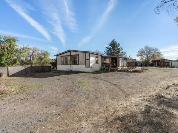 2703 SW Wood St, Madras, OR 97741