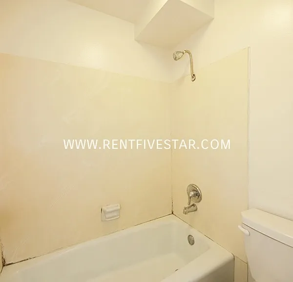 809 S 4th Ave #9 — Photo 11