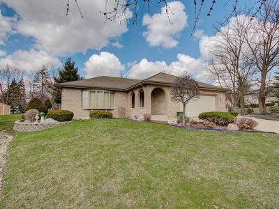 1 W Eureka Ave, Lemont, IL, 60439