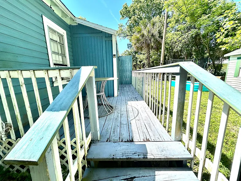 731 Florence St — Photo 13