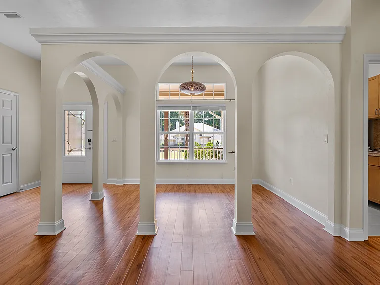10538 Palmetto Blvd — Photo 12
