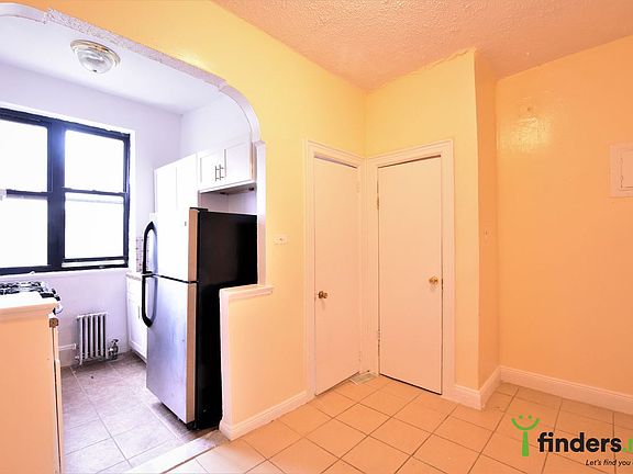 3rd image of 2172 2nd Ave APT 3