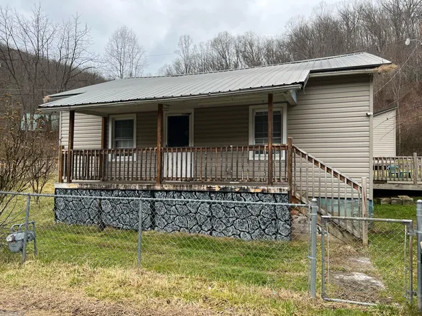 48 Beaver Rd, Minden, WV 25879