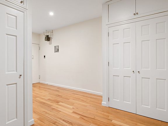 2nd image of 161 Prince St #6L
