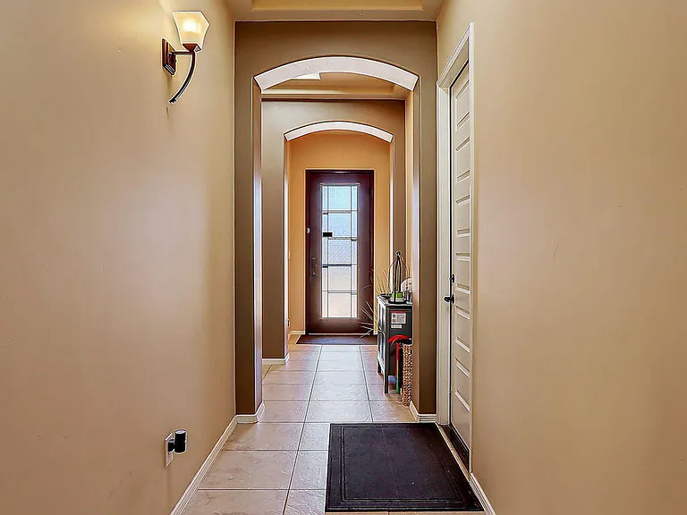 1149 Stoke St — Photo 10