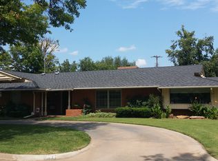 1902 Comanche Trl, Enid, OK 73703