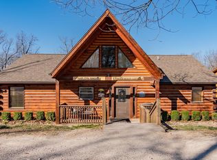 161 Oakmont Hills Dr, Ridgedale, MO 65739