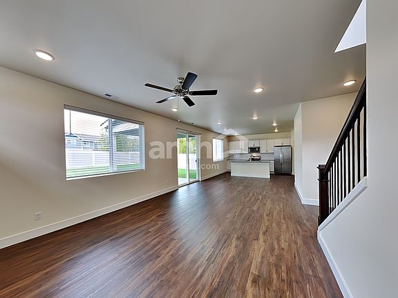 4th image of 17624 26th Avenue Ct E