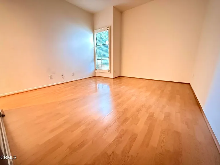 360 S Los Robles Ave #9 — Photo 25