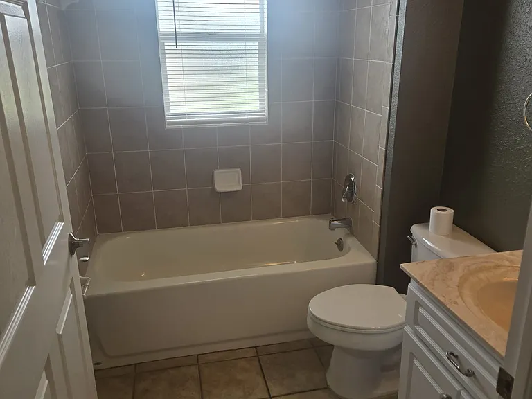838 SW 47th Ter #203 — Photo 8