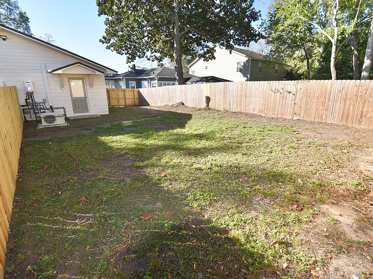 626 W Georgia St — Photo 12