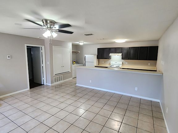 4th image of 1407 5th St APT D