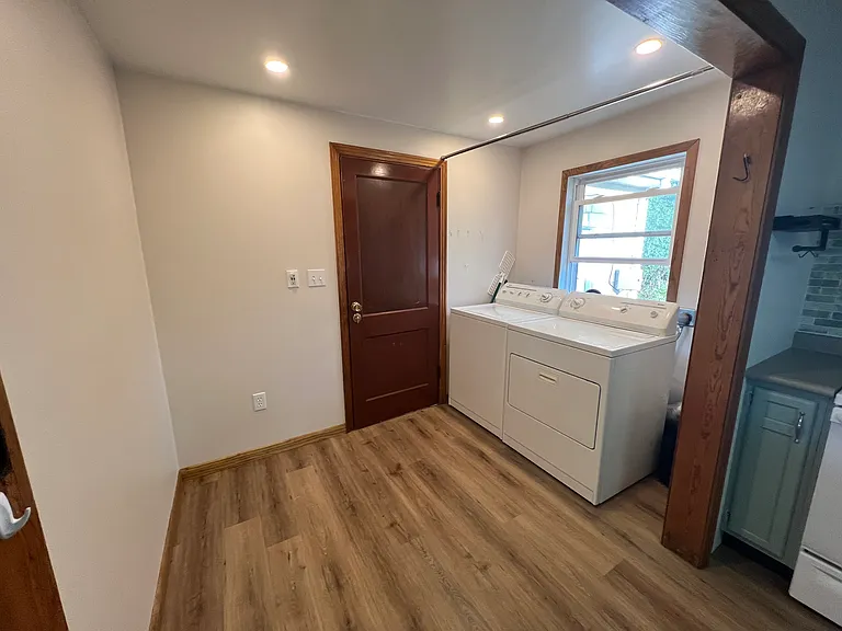 4521 W Chicago St — Photo 11