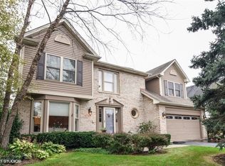 1725 Nicholson Dr, Hoffman Estates, IL 60192