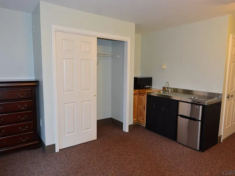 13 1st St #1 — Photo 20