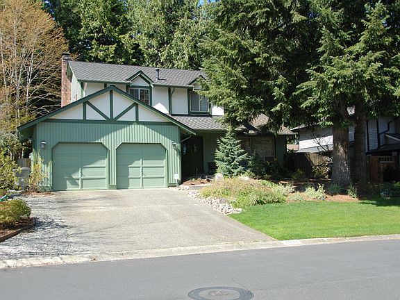 Front of house - new high-end composite roof