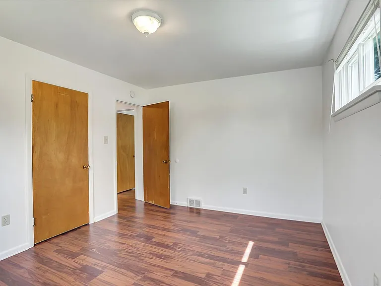 15 Stephen Rd — Photo 23
