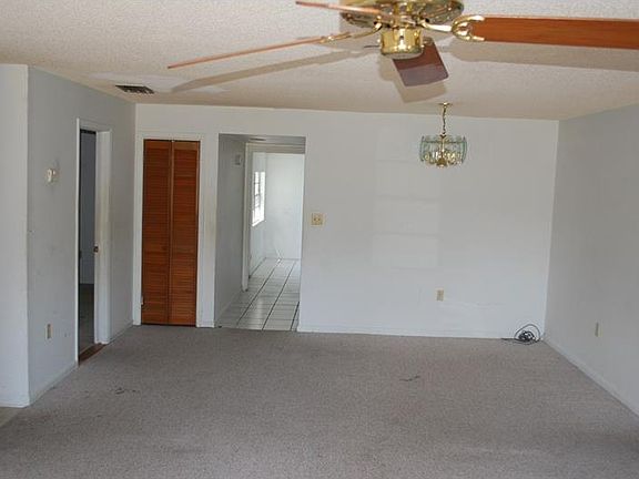 3rd image of 22543 Newfield Ct