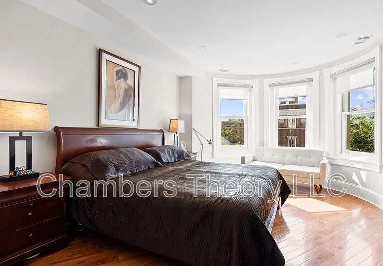 2131 South St NW — Photo 15